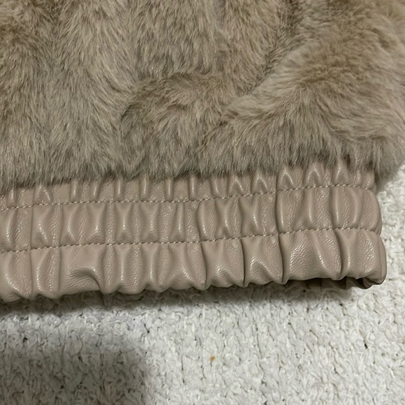 EUC- Zara- S - Picture 5 of 9